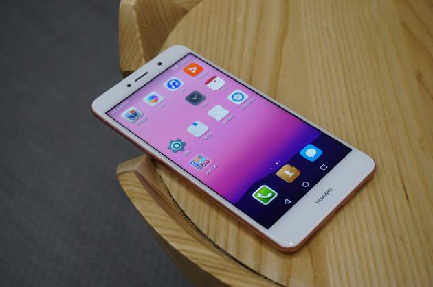 华为畅享7 Plus外观