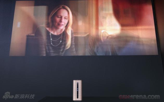 Xperia Touch的墙面投影效果