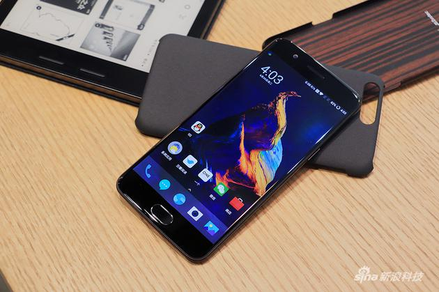 上下两边略显宽广