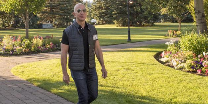 富豪榜贝索斯跌落至第三 被西班牙零售大亨超越