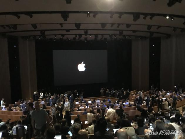 乔布斯剧院内部，发布会现场