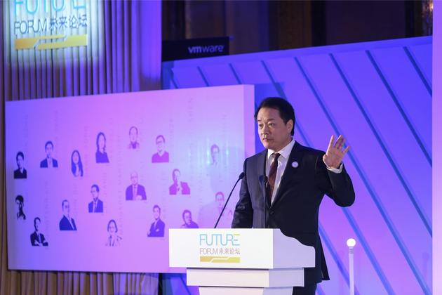 　　哈佛大学Mallinckrodt讲席教授，北京大学北京未来基因诊断高精尖创新中心主任，美国科学院院士，美国医学院院士，未来科学大奖科学委员会委员谢晓亮