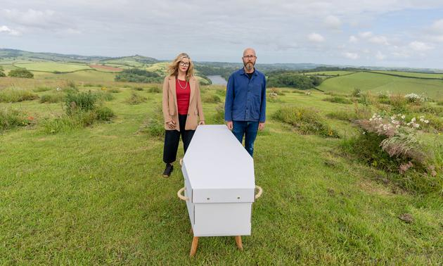 殡葬公司主管们很保守，他们担心人们的看法。