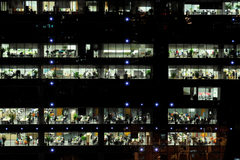 周报取消了，大厂内卷却没结束：早知道要被裁员，周报我可以写到地老天荒