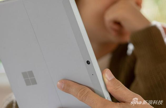 ▲ Surface Go 2的摄像头并不适合拍照
