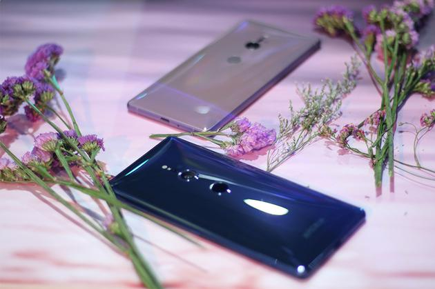 XZ2背面设计彻底换了风格