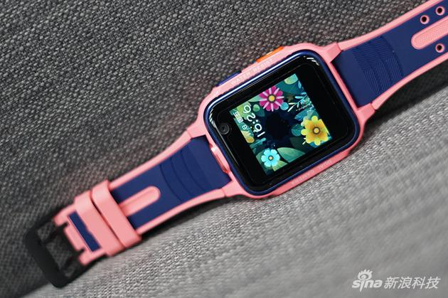 前置一颗200万像素摄像头