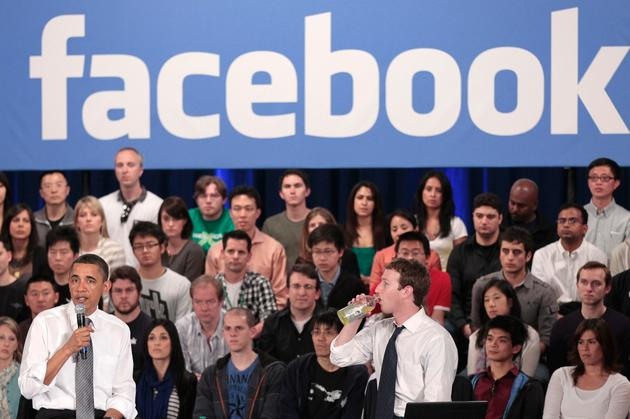 前总统巴拉克·奥巴马和马克·扎克伯格