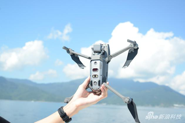 大疆御2系列无人机就采用了双目视觉避障