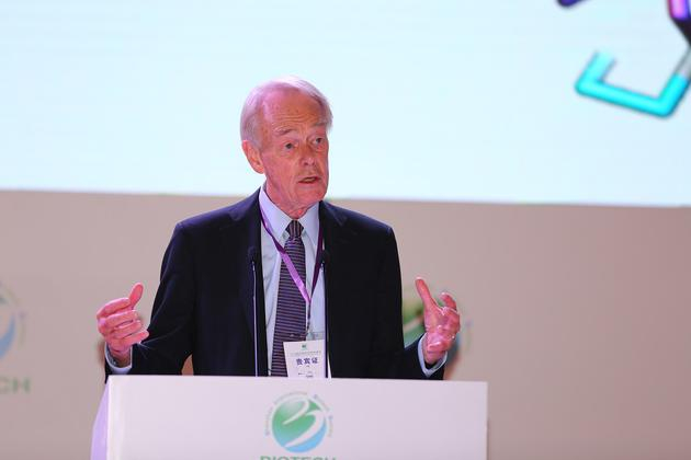 美国国家科学院院士韦恩·亨德里克森