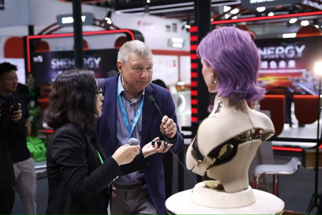 图灵奖得主，Verimag实验室创始人 Joseph Sifakis 同Primal F1交互