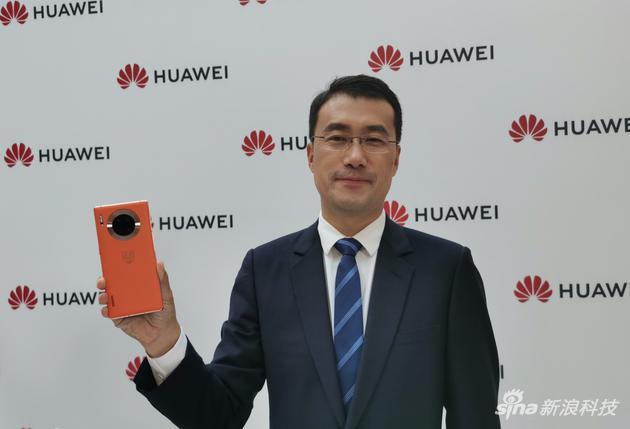 华为消费者业务手机产品线总裁何刚