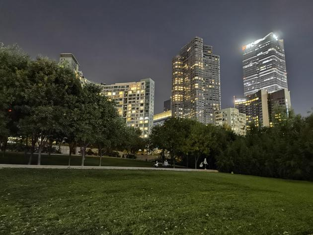 华为Mate40 Pro夜景模式拍摄