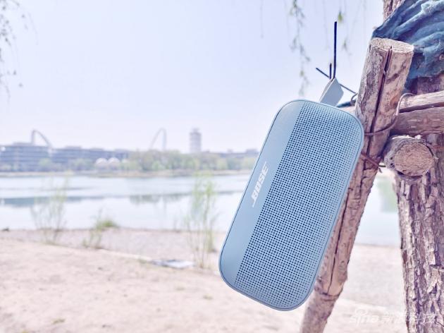 Bose SoundLink Flex音箱体验：能在水里漂浮适合户外的严苛场景_手机新浪网