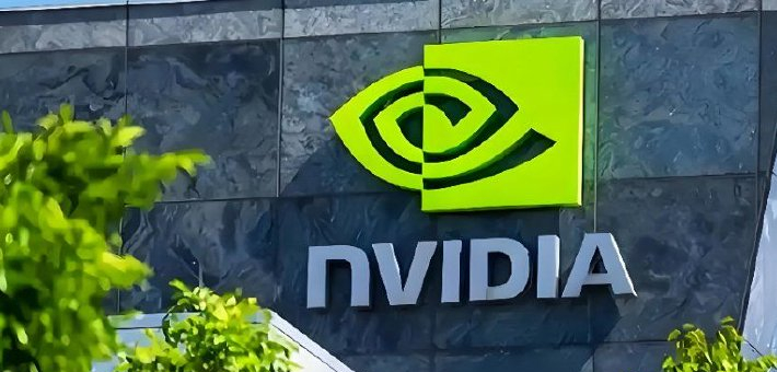 黄仁勋承诺不会因AI裁员