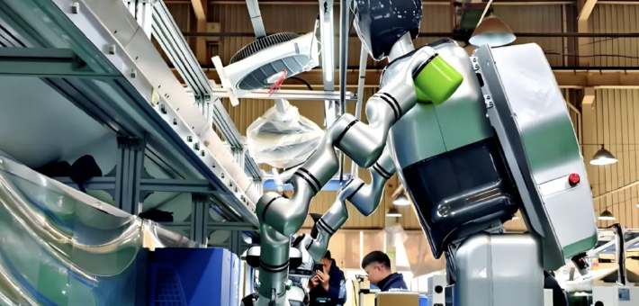 年轻人缘何“回流”智能工厂？