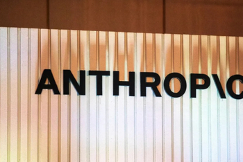 Anthropic滑跪认错！Claude暗中降智实锤