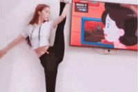GIF|听说这个姿势看大头儿子更有趣?小头爸爸很难过