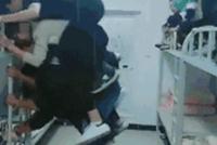 GIF|最下面那个身体确实好,也就年轻能这样玩了