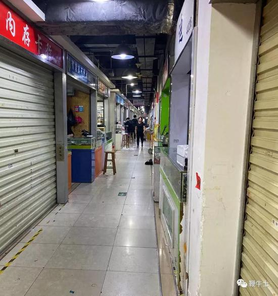 明通数码城仍保留数码、手机周边商家