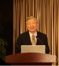 侯云春研究员作报告