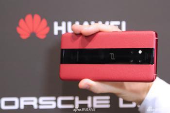 Mate20保时捷版实拍