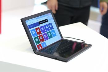 ThinkPad X1折叠屏电脑实拍