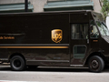 UPS季度业绩超出预期，再度上调全年业绩指引