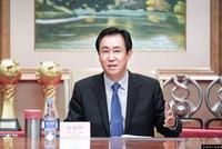 许家印视察美国FF总部 贾跃亭全程陪同