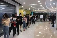 史上最强对决!iPhone11狂排队,华为Mate30预售火爆