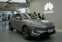 华为王军:近期将有多个激动人心时刻出现 推进车载显示进入光成像时代