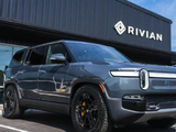 Rivian发布AI与自驾新技术 机构看好但市场担忧依旧