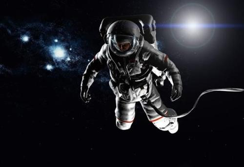 弄清楚如何使宇航员不受长时间太空辐射的影响，对于未来人类在其他星球上生活非常重要。