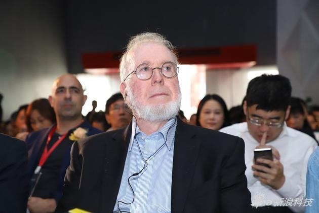 凯文-凯利在会议现场