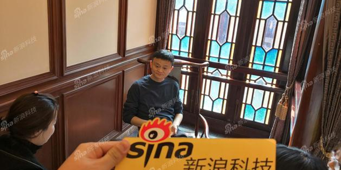 马云:看到刘强东说富人耻辱的话了 公益不是道