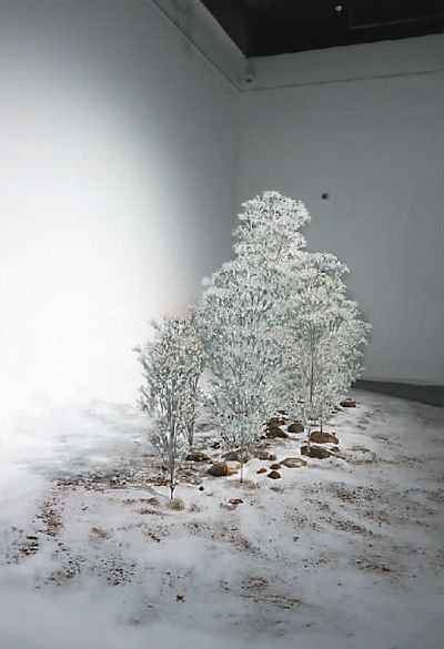 丝路瓷源（影像装置：陶瓷、琉璃、不锈钢、石、尾砂结合影像）郑冬梅