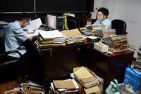新京报:《十点半的单位》也唱出了法官的不易