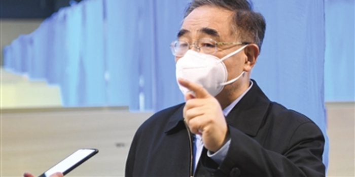 央视新闻频道《面对面》栏目专访张伯礼院士:无"胆"英雄 老当益壮