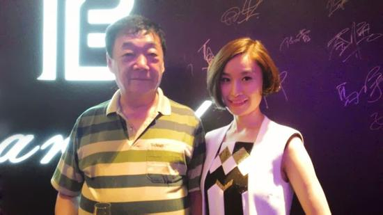 中宝协秘书长张又旭与帕拉伊巴珠宝会所总经理张文娟