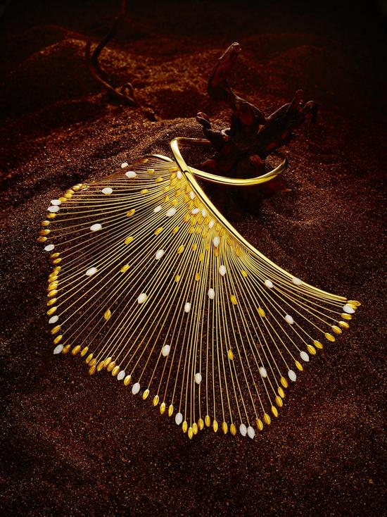 周大福85周年豪华款“金穗之舞”项链