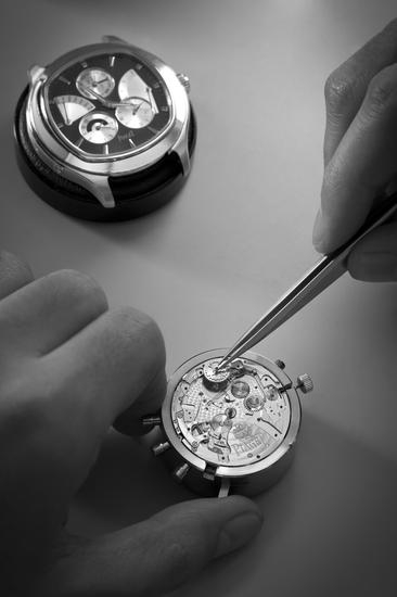 Piaget伯爵855P万年历机芯的组装&nbsp; 