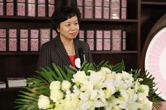 中国报道杂志社社长兼总编辑陈实女士致辞