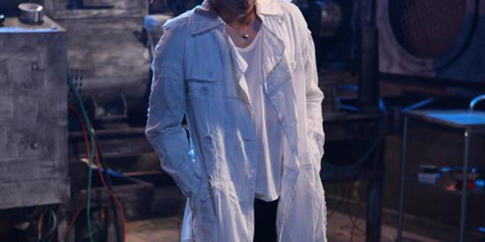 华晨宇新专主打《烟火里的尘埃》MV首发