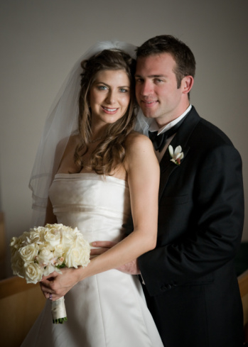 一天花12个小时以上工作的男人（图片来源：华盖）