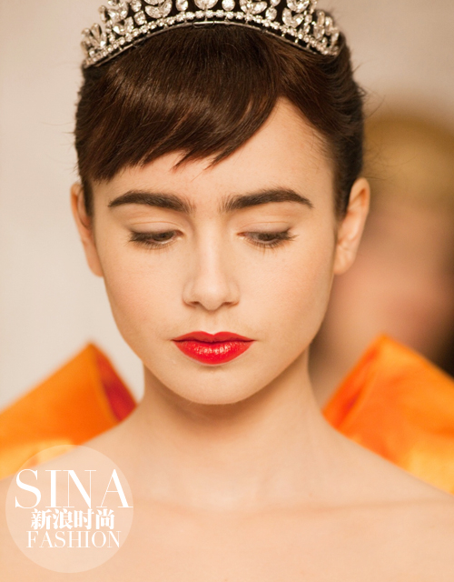 丽莉·柯林斯 饰演白雪公主