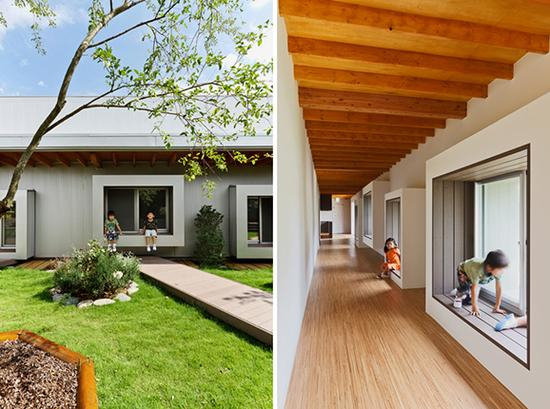 建筑内的各个功能区通过木走廊连接 