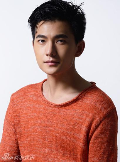 杨洋现在是人气最旺的小鲜肉之一