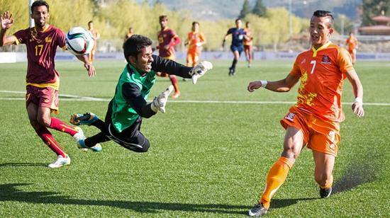 辰卓坚赞（橙衣7号）有着“不丹C罗”之称