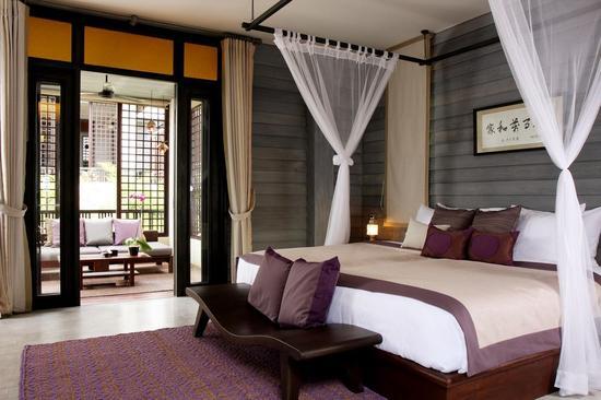 Anantara Lawana -Deluxe_Lawana_bedroom