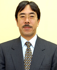 片冈聪（1958.8.3-），仍然现役